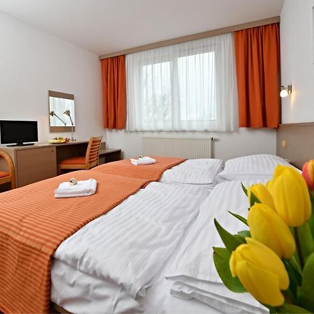 Lh Parkhotel Hluboka Nad Vltavou Congress & Wellness Dış mekan fotoğraf