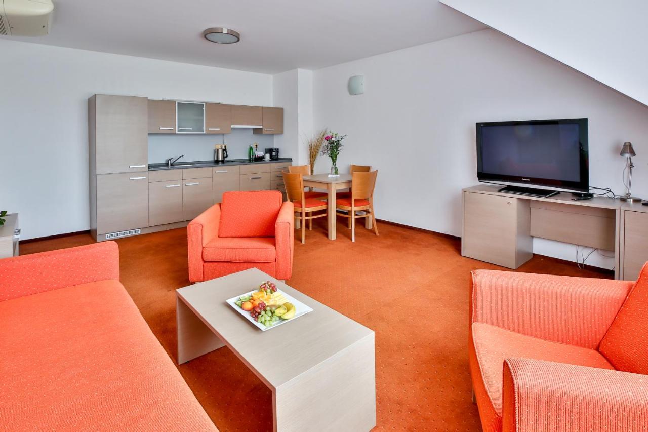Lh Parkhotel Hluboka Nad Vltavou Congress & Wellness Dış mekan fotoğraf