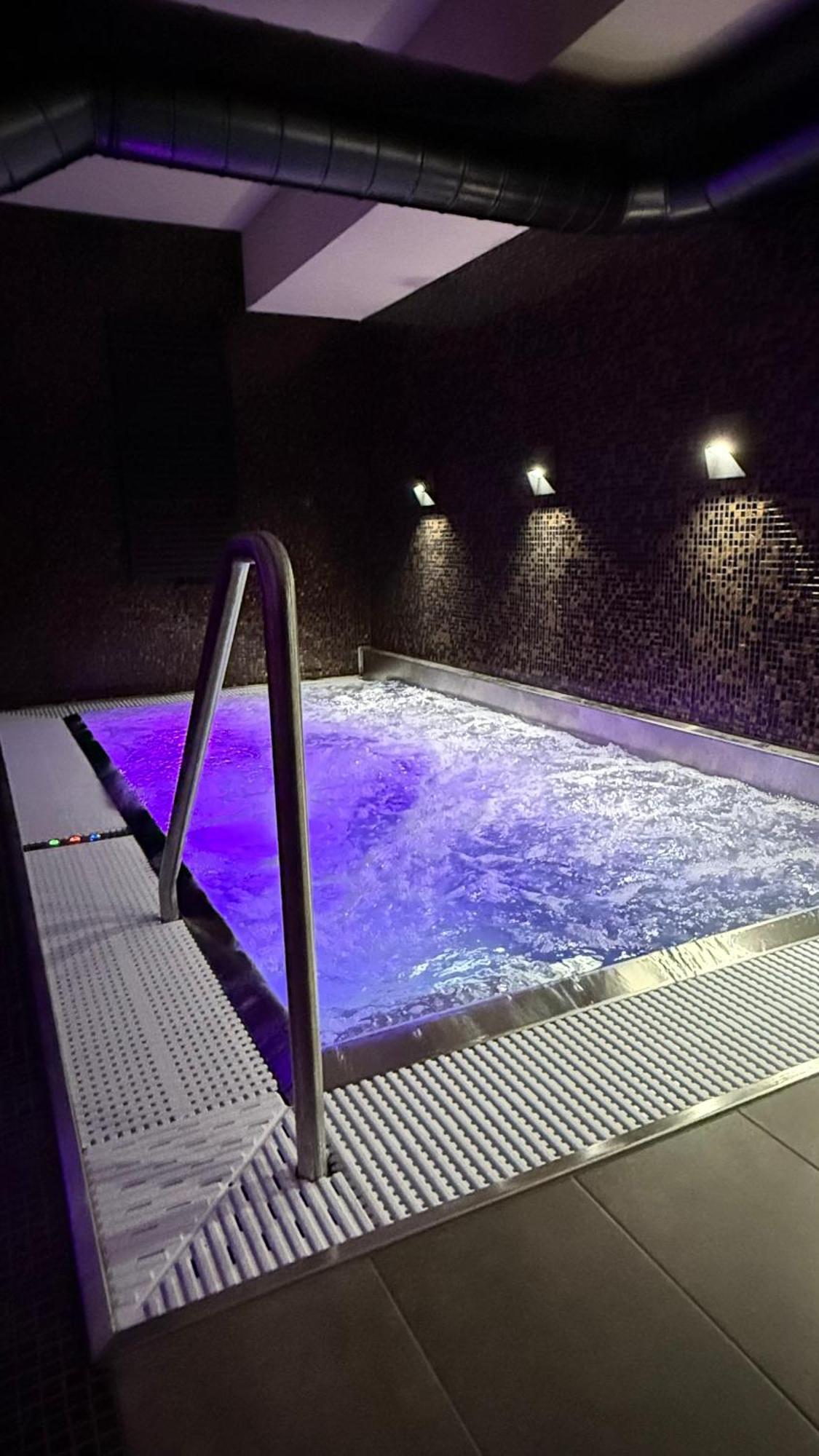 Lh Parkhotel Hluboka Nad Vltavou Congress & Wellness Dış mekan fotoğraf