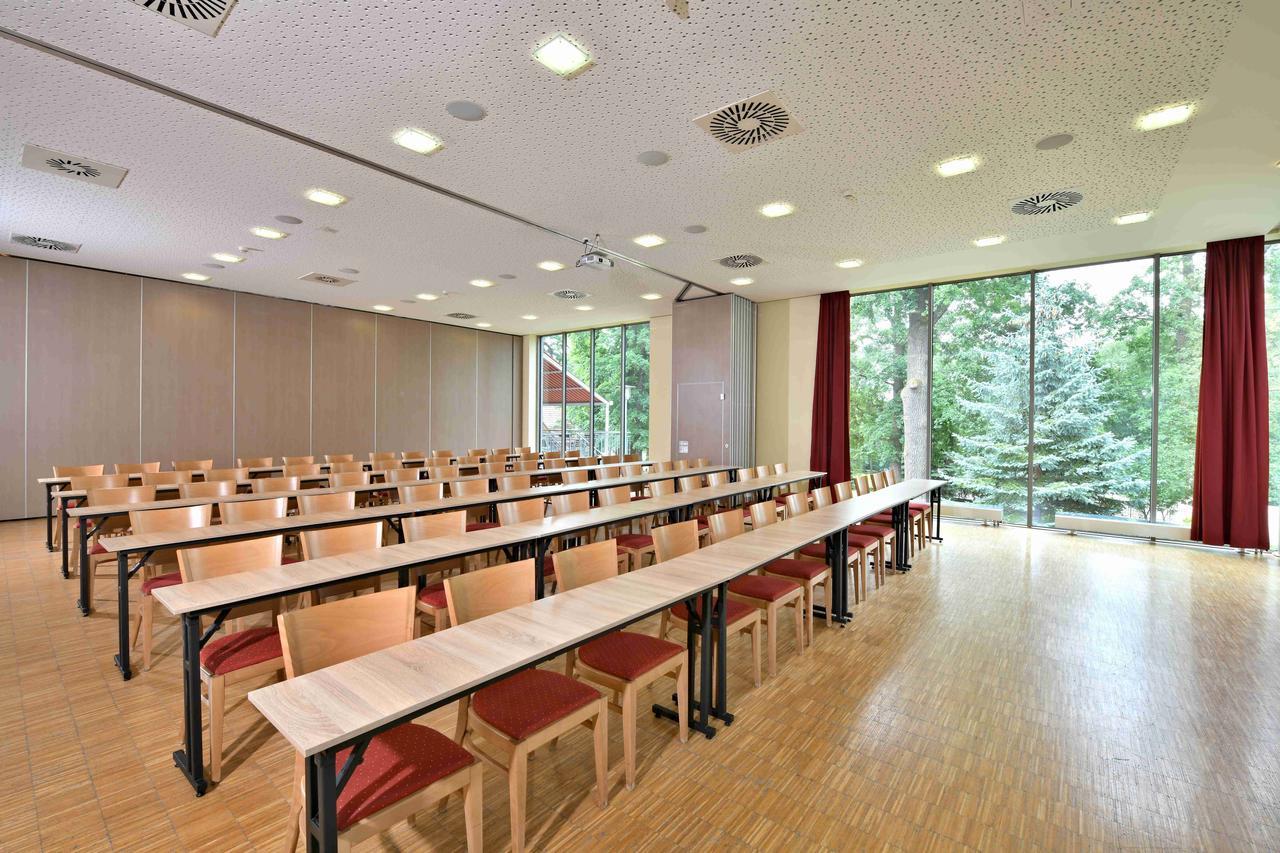 Lh Parkhotel Hluboka Nad Vltavou Congress & Wellness Dış mekan fotoğraf